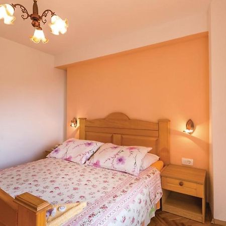 Vacation Apartments Feniks Tučepi Buitenkant foto